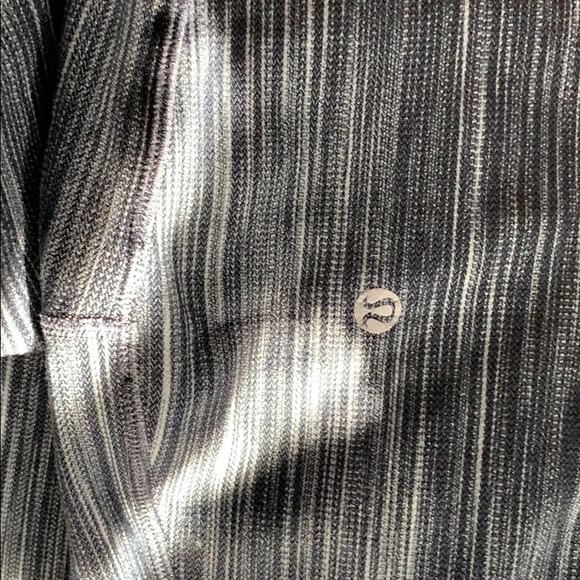 Lululemon leggings - Picture 2 of 4